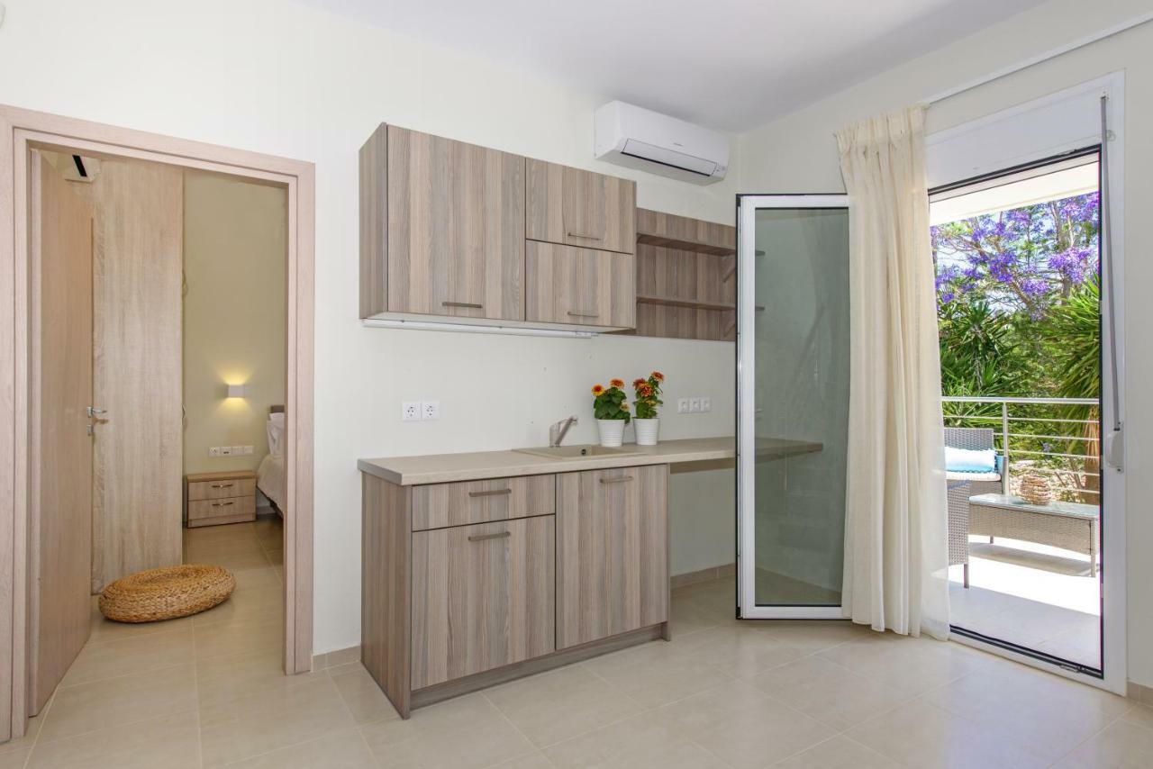Villa Ellie - Heated Pool, Playground, Garden & Bbq! Vederoi Luaran gambar